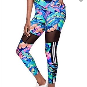 BNWOT High Rise Workout Pant from VS